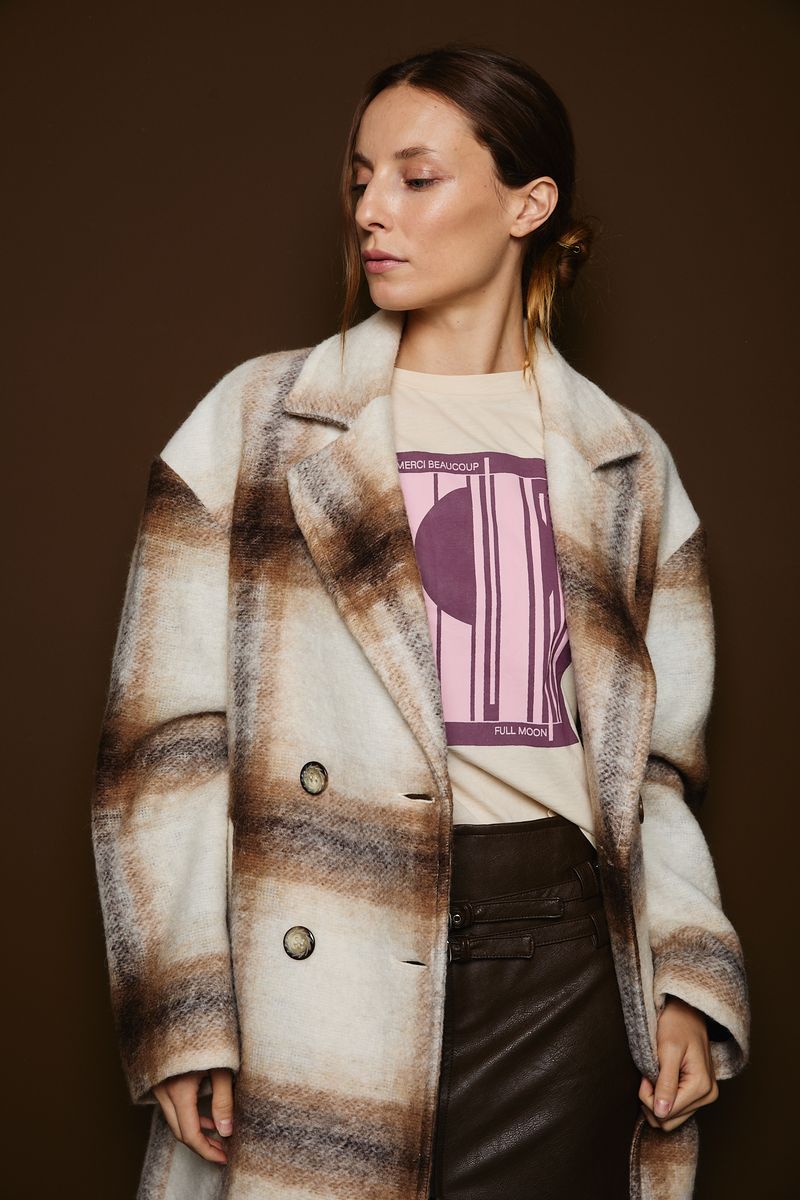 Falda-Steven-y-Remera-Filippa-y-Tapado-Firenze-12.jpg