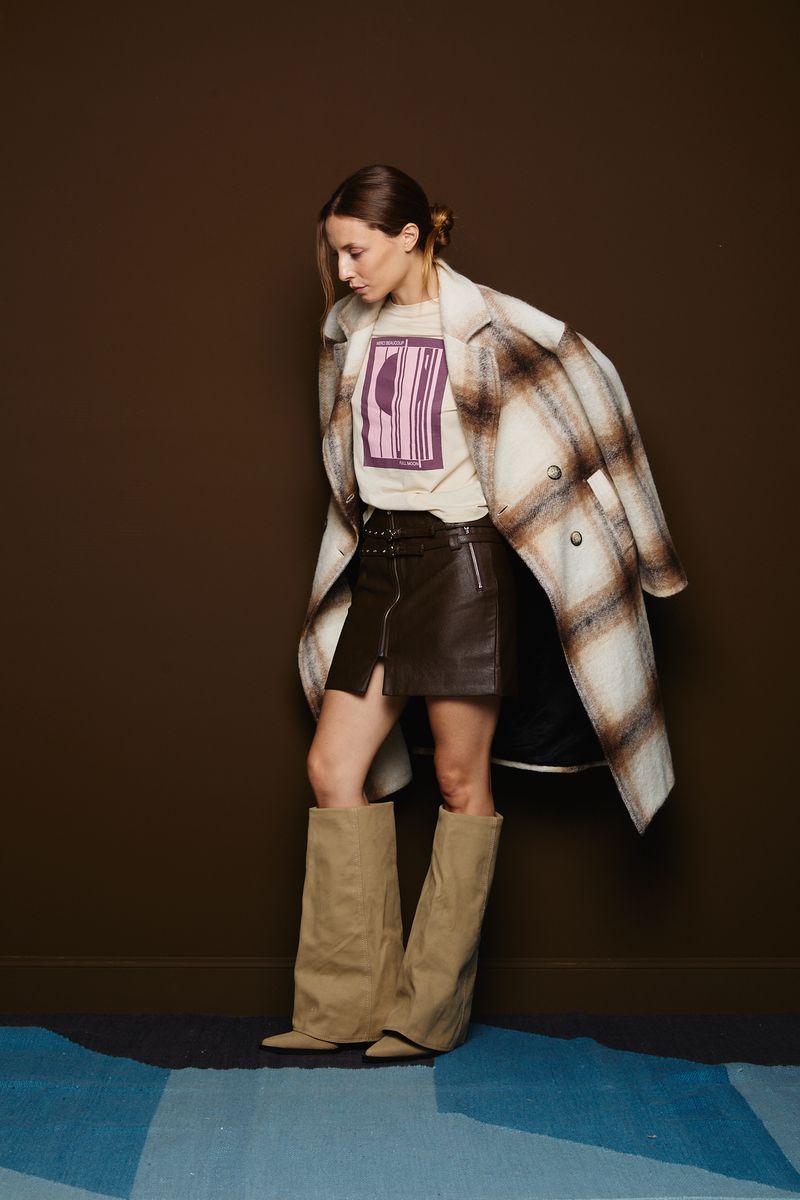 Falda-Steven-y-Remera-Filippa-y-Tapado-Firenze-6.jpg