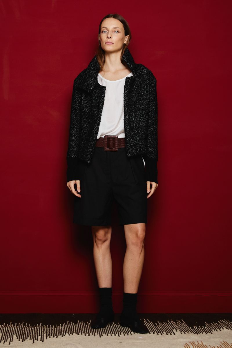 Saco-Klain-y-Blusa-Amelie-y-Bermuda-Wild-1.jpg