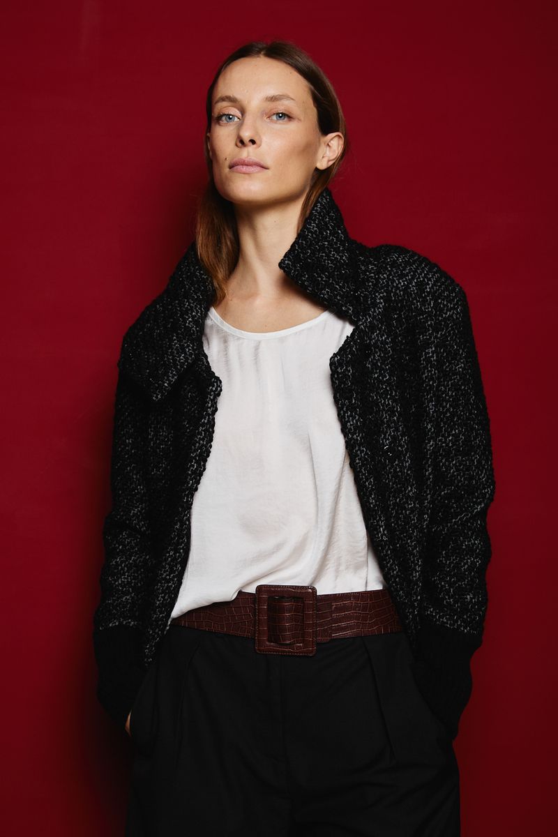 Saco-Klain-y-Blusa-Amelie-y-Bermuda-Wild-7.jpg