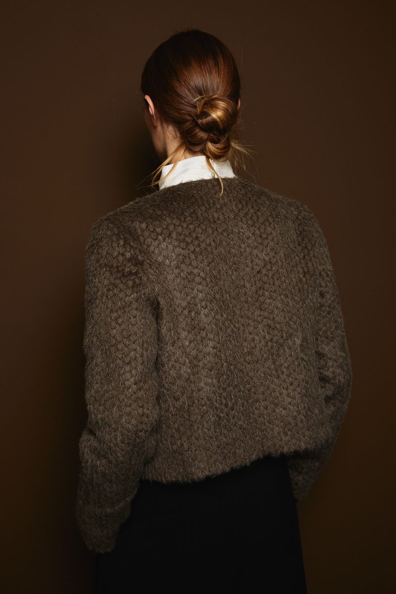 Jacket-Army-y-Pantalon-Kham-y-Blusa-Chloe-6.jpg