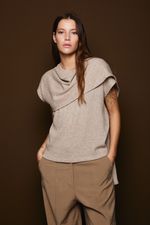 Tapado-Firenze-y-Pantalon-Kham-y-Sweater-Berlin-15.jpg